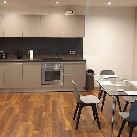 Stunning 2-Bed Apartment In Manchester City Centre مانشستر المظهر الخارجي الصورة