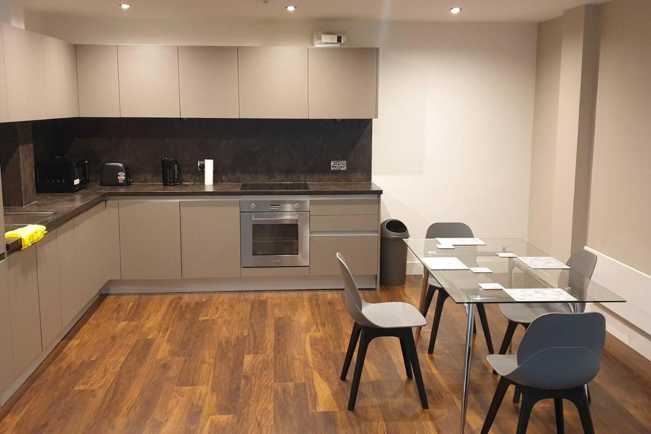Stunning 2-Bed Apartment In Manchester City Centre مانشستر المظهر الخارجي الصورة