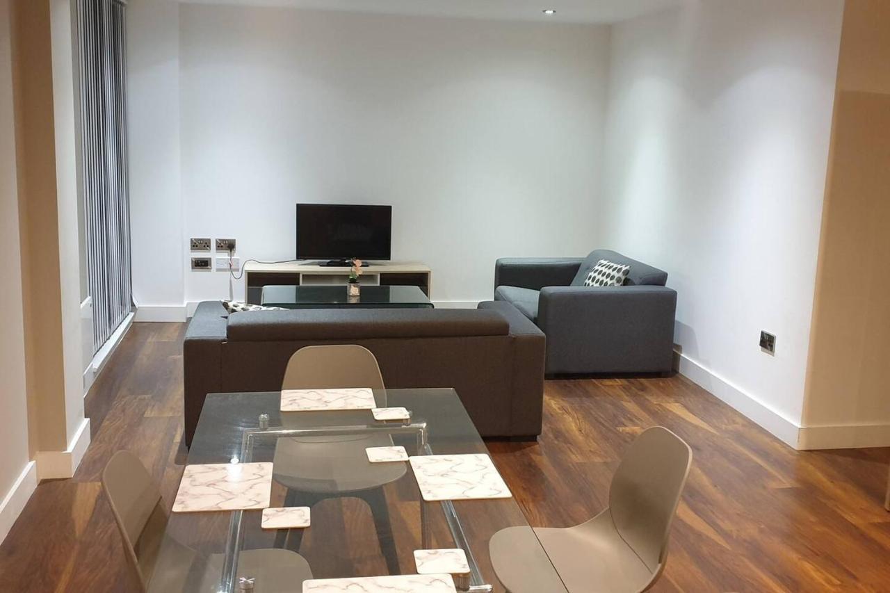 Stunning 2-Bed Apartment In Manchester City Centre مانشستر المظهر الخارجي الصورة