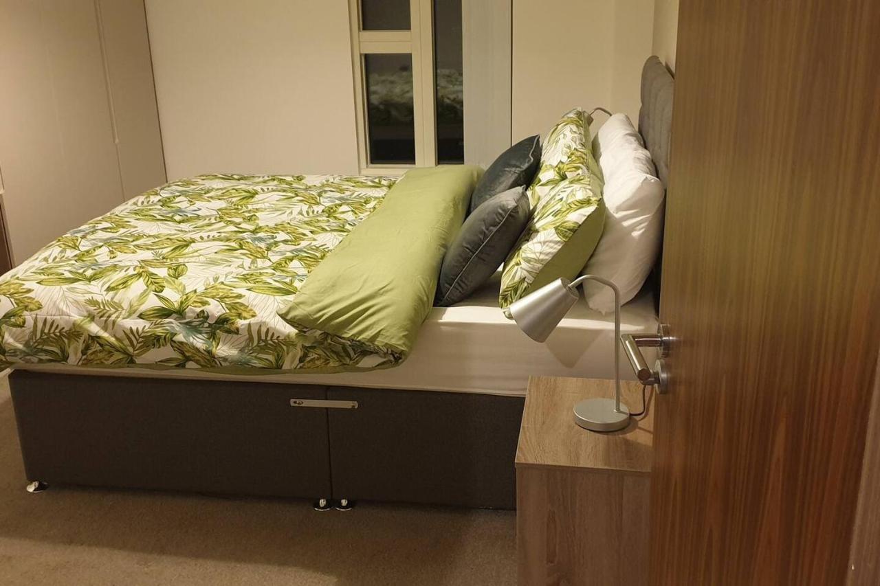 Stunning 2-Bed Apartment In Manchester City Centre مانشستر المظهر الخارجي الصورة